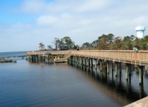 Duck Boardwalk on the Sound (notice the platform further up for crabbing)